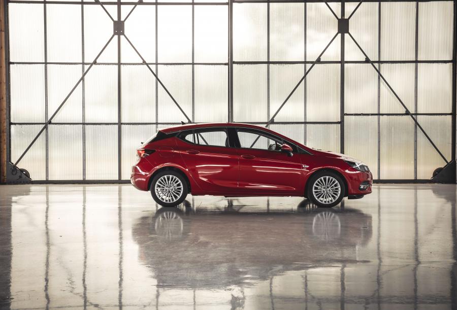  Vauxhall Astra 2019 года  (фото 37 из 40)